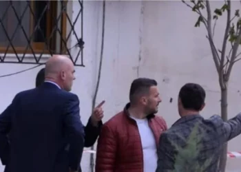 “Jam polic i ndershëm”, Krenar Guçe dëshmon për hetimet ndaj grupeve në Elbasan –