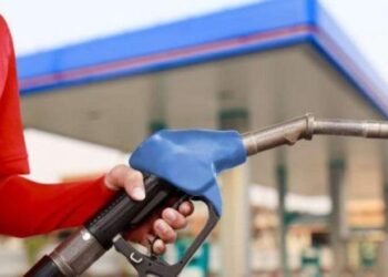 Pa kaluar 24 orë, Bordi i Transparencës rrit me 7 lekë çmimin e naftës, nga sot shitet 217 lekë/litër! –