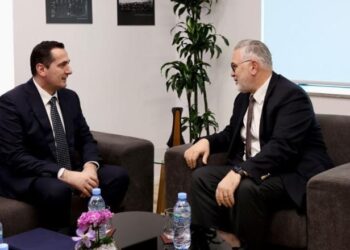 Rama dërgon pastorin e Veliajt te Klodian Braho, për “të zbutur” hetimet e SPAK –