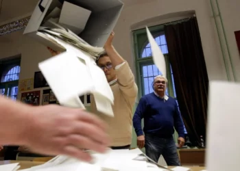 Numërohen një e katërta e kutive të votimit në Hungari, ja si duket fitorja e opozitës –