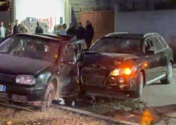 U përplas pasi nuk i ndaloi Policisë në Fier, plagoset drejtuesi i mjetit! –