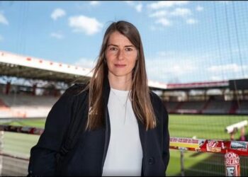 Marie Louis-Eta, trajnerja e parë grua në Bundesligë në futbollin e meshkujve –