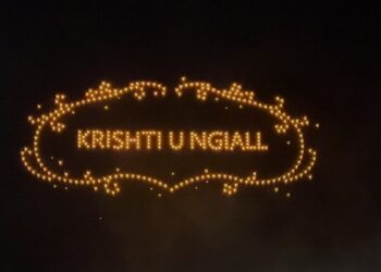 Mes lutjesh dhe dritës së shpresës, kremtohen me ceremoni Pashkët në mesnatë –