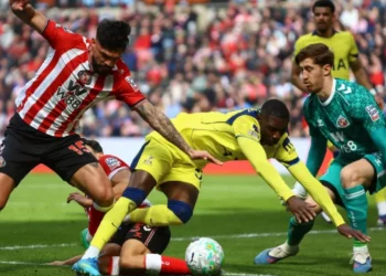 Tottenham po bie nga Premier League nuk shpëton as De Zerbi, mundet nga Sunderlandi i Xhakës –