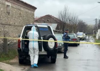 Vdekje e dyshimtë në Korçë, burri me dëmtime në kokë – aksident apo krim? –