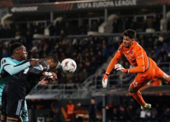 Aston Villa fiton në Bologna dhe Nottingham mbetet në Europa League, Fiorentina bie në Conference League –