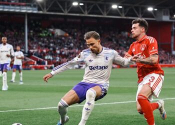 Aston Villa bie në Nottingham, Braga mund Freiburg në gjysmëfinalen e parë –