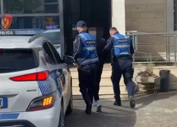 Aksion antidrogë në Tiranë! Goditen disa grupe kriminale, lëshohen mbi 30 urdhëra arresti –