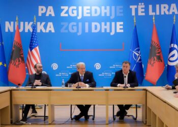 Edi Rama manipulon opinionin për integrimin –