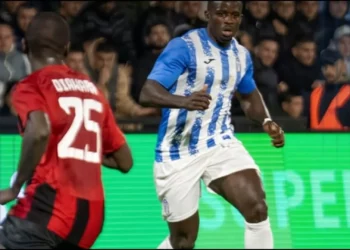 Flamurtari shpëton nga humbja në shtesë në duelin e mbijetesës me Tiranën –