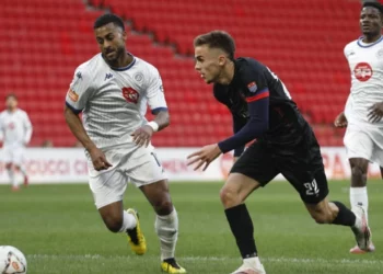 Dy penallti, karton i kuq dhe gol i minutave të fundit, Dinamo-Vllaznia pa fitues