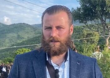 Kreshnik Mujeci dhe bashkëshortja 32-vjeçare –