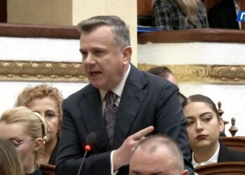 Ç’po ndodh? Dy ministra dhe deputetët kundër “alarmeve” të Ambasadës/ PD: Rama diskrediton SHBA –