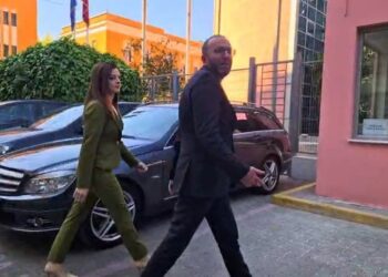 Dy deputetët e PD thirren si dëshmitarë në procesin ndaj kryebashkiakes së Tropojës, Zyra Islamaj –