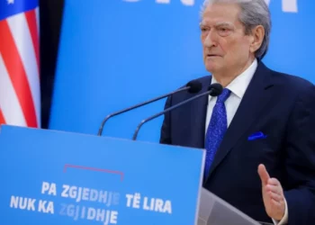 Rama mashtroi pensionistët për bonuset! Rritja stratosferike e çmimeve po e godet rëndë këtë shtresë –