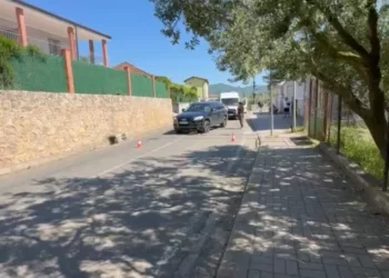 Dy persona qëllohen me armë zjarri në Lezhë, detaje para –