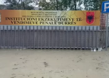 SPAK ‘mësyn’ qelinë e Veliajt dhe Beqajt, kontrolle për aparate telefonike si dhe kërkohet lista e takimeve –