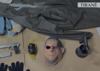 Arrestohet 37-vjeçari në Paskuqan, në momentin e ndalimit mbante maskë silikoni dhe… –