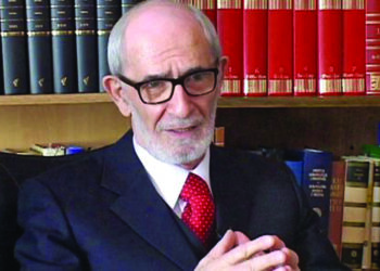 Lajm i trishtë! Ndahet nga jeta akademiku i mirënjohur shqiptar, Rexhep Qosja –