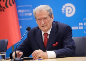 Përballje me kryehajdutin Rama dhe bandën e tij –