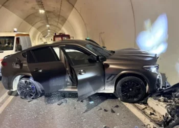 Përplasje automjetesh në tunelin e Llogarasë, një i lënduar nga aksidenti –