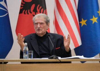 “TIMS përfundoi në duart e Troplinëve”/ Berisha me akuza ndaj Ramës –