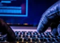 6 vite burg për të akuzuarin për vjedhjen e të dhënave online –