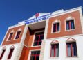 Shtesë katesh pa leje në një pallat në Tiranë, dërgohen në prokurori dy policë –