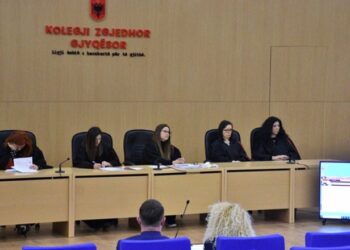 PD çon në gjykatë KQZ-në për votën në burgje, nis beteja në Kolegj Zgjedhor –
