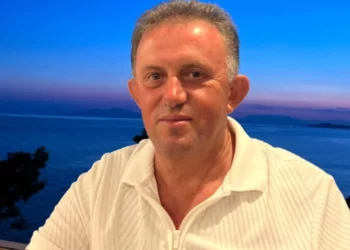 Persona të maskuar sulmojnë ish-kryetarin e PD-së në Lezhë, niset drejt Traumës –
