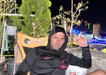 U plagos dje në Athinë nga policia, Alesio Xhelo një “Arsen Lupen” qysh prej moshës 11-vjeçare –