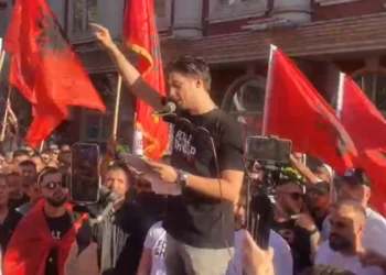 “Studentët nga Tirana po dërgohen me dhunë në Kumanovë”, organizatori Mevlan Ademi: Protesta jonë, paqësore –