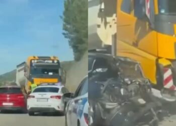 Aksident në Elbasan! Makina përplaset me kamionin, në gjendje të rëndë drejtuesja dhe një fëmijë –