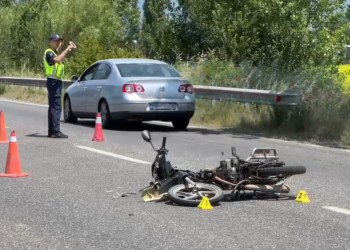 Aksident në aksin Lezhë-Shkodër, plagoset drejtuesi i motorit –