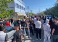 Banorët e Arapajt në Durrës ngrihen në protestë, studentja e policisë dhe vëllai i saj terrorizojnë banorët –