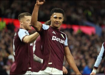 Aston Villa gjunjëzon Liverpool dhe siguron pjesëmarrjen në Champions League –