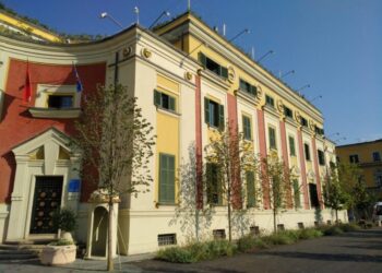 Shembja e pallatit në Kombinat pas tërmetit, Gjykata shpall të pafajshëm zyrtarët e Bashkisë së Tiranës –