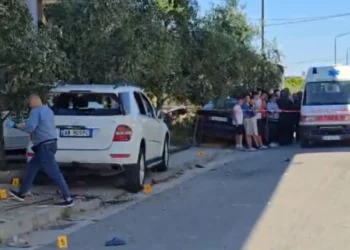 I ati ndodhej për kurim në Itali, kur prindërit morën lajmin e kobshëm se vogëlushi u aksidentua për vdekje –