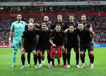 UEFA cakton arbitrat për sfidën miqësore mes Shqipërisë dhe Izraelit, mes tyre edhe një shqiptar –