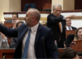 Nuk jam Niko unë! Do të flasësh kur të të vijë radha –