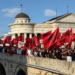 Protesta e studentëve në Shkup për gjuhën shqipe, policia liron tre të rinjtë shqiptarë –