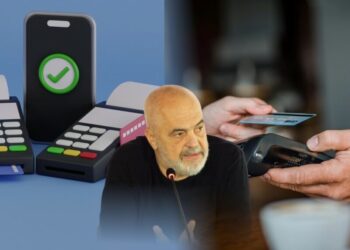 Pagesat me kartë/ Qeveria detyron qytetarët t’u dorëzojnë bankave dhe bizneseve ‘jetën private’ –