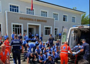U helmuan nga ushqimi i kompanisë “Sori-AL”, ja çfarë konsumuan studentët e Akademisë së Sigurisë –