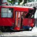 Tramvaji del nga shinat dhe futet brenda ndërtesës, disa të plagosur në Beograd –