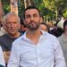 Edhe “Shqipëria bëhet” e Adriatik Lapajt merr pjesë në protestën për Zvërnecin, tensione me të rinjtë e PD-së –