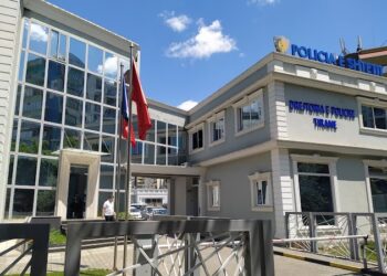 Gjendet i pajetë në banesë 25-vjeçari në Tiranë