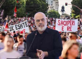 Mendje cekët, mendoni se u bë deki kos dhe qeveria po mbytet –