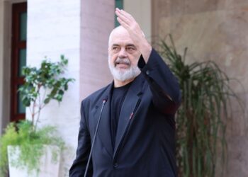S’kam kërkuar të flas me të kurdisur dhe të çartur –