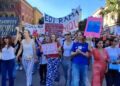 Protestuesit thirrje kundër Ramës dhe Berishës, oshëtin bulevardi: Në burg! –