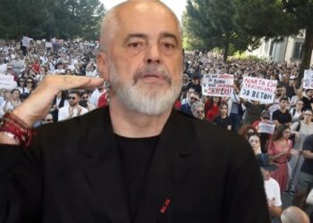 Çeta kinse shqiponjash si të Gjermanisë naziste, çakej të Agimit të Artë –